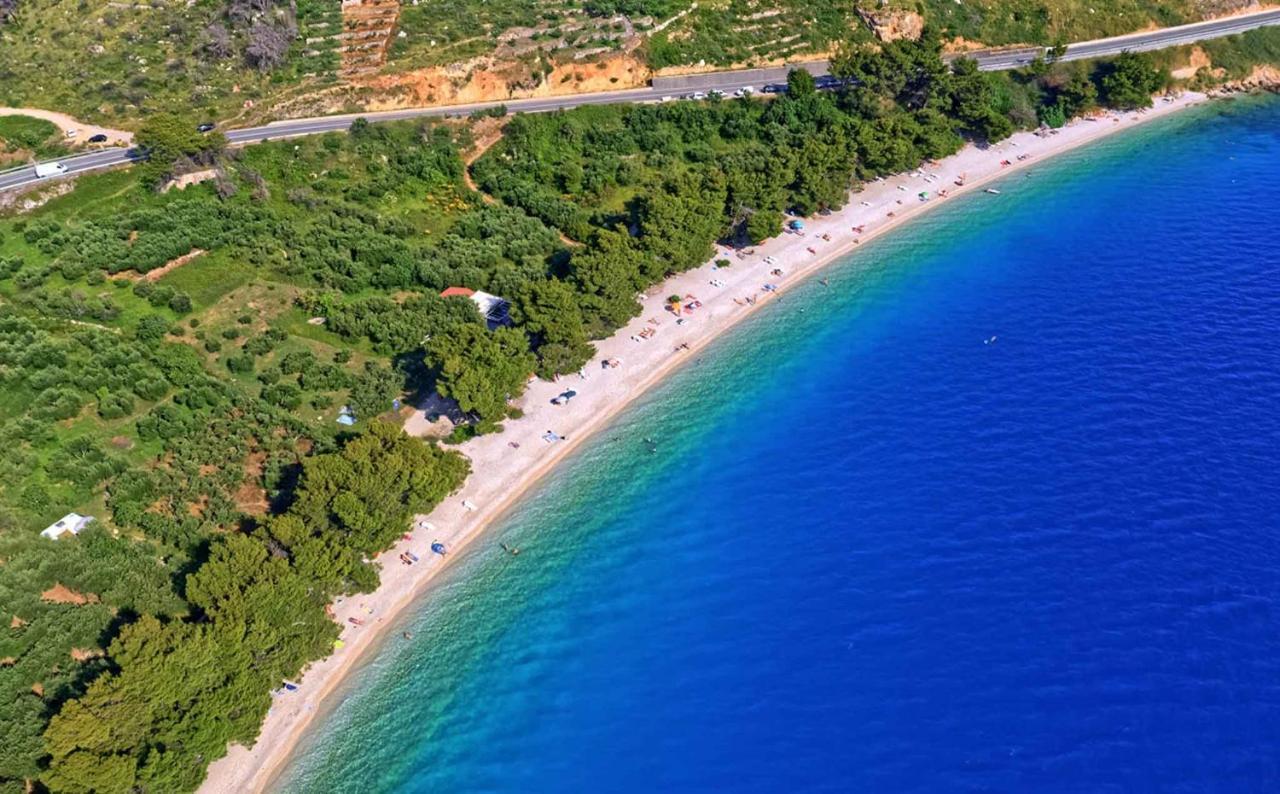 Apartments Promenada - Beachfront Tučepi Exterior foto